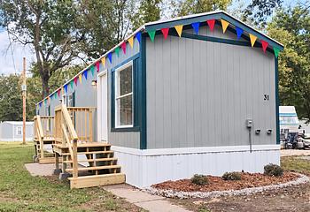 Thumbnail of mobile home