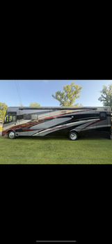 Thumbnail of RV