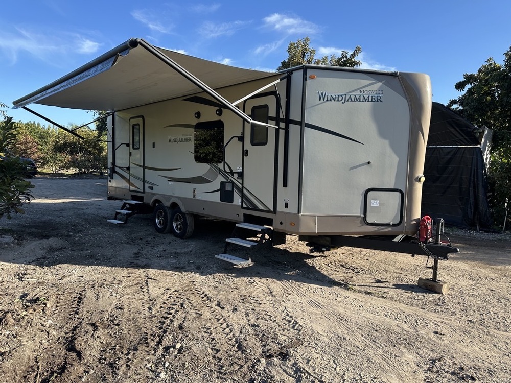 Photo of Rv