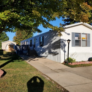 Thumbnail of mobile home