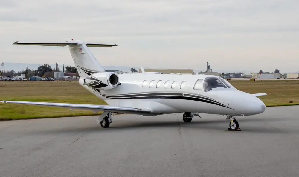 7547/cessna-citation-cj2-2002-flightmarket-id-7547-22401.webp
