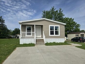 Thumbnail of mobile home