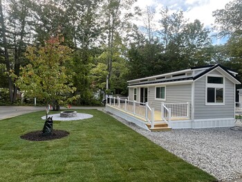 Thumbnail of mobile home