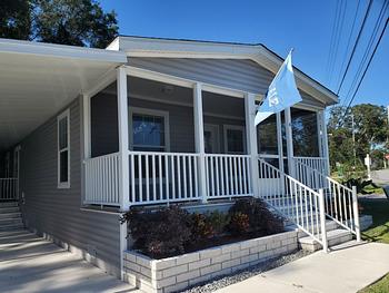 Thumbnail of mobile home