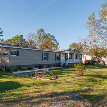 Thumbnail of mobile home