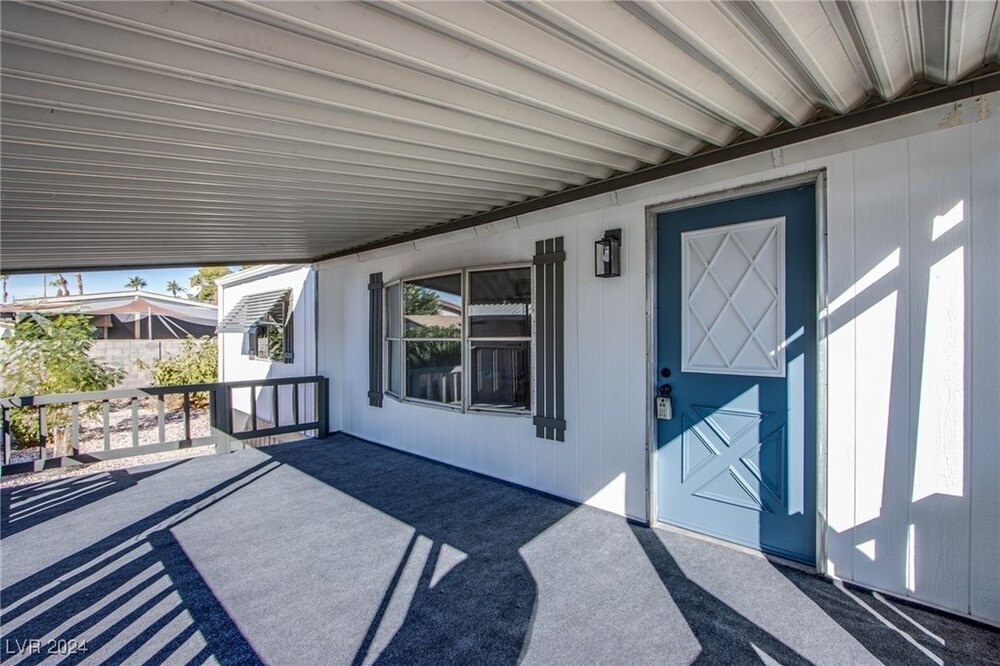 Photo of Mobile Home