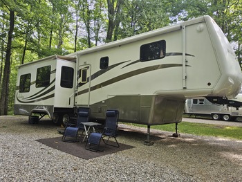 Thumbnail of RV