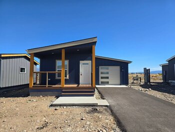 Thumbnail of mobile home