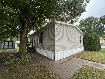 Thumbnail of mobile home