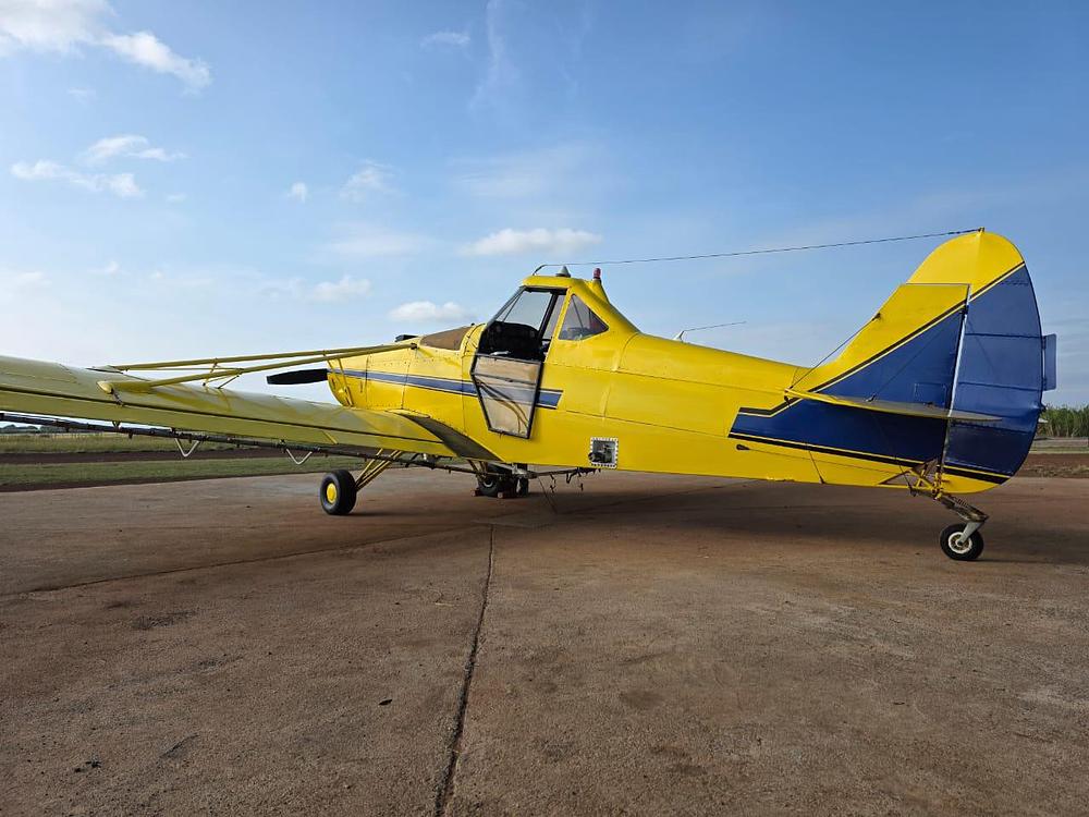 1976 Piper PA 25-235 PD edit 2.jpg