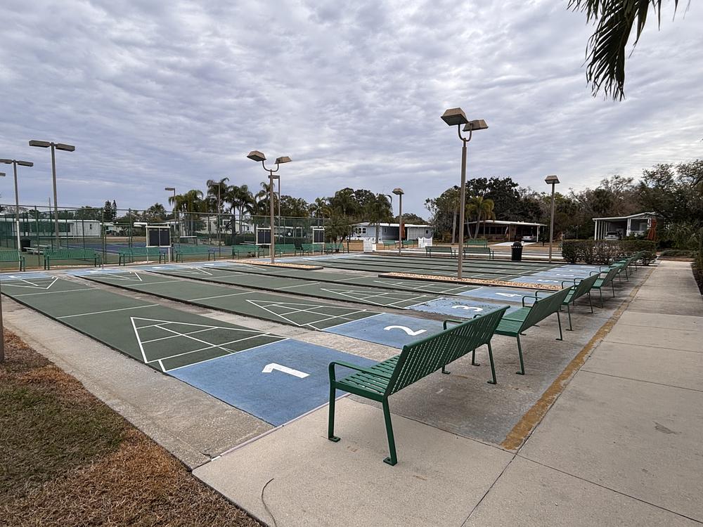 Camelot Lakes Village