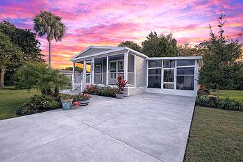 Thumbnail of mobile home