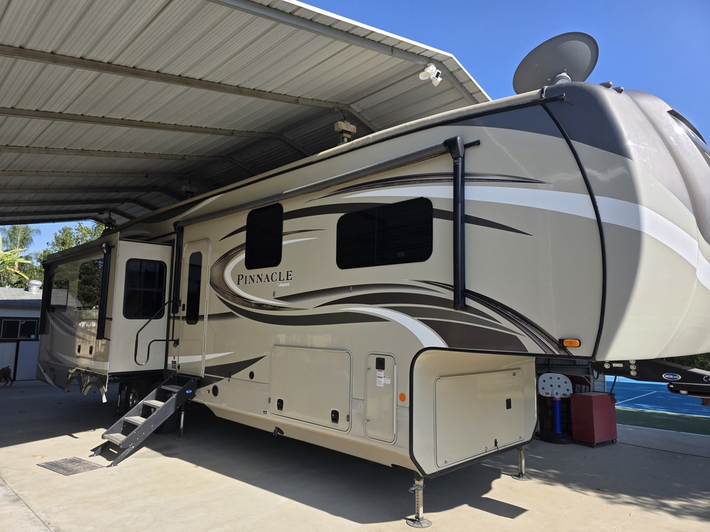 Photo of Rv