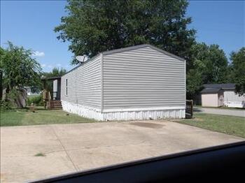 Thumbnail of mobile home