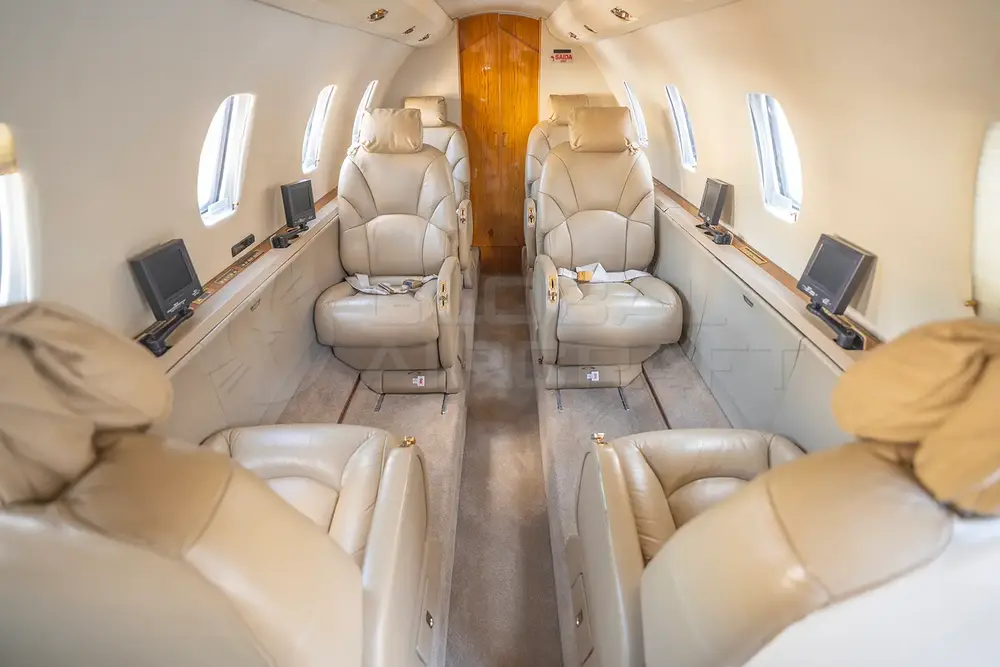 7531/cessna-citation-excel-560xl-2000-flightmarket-id-7531-26354.webp