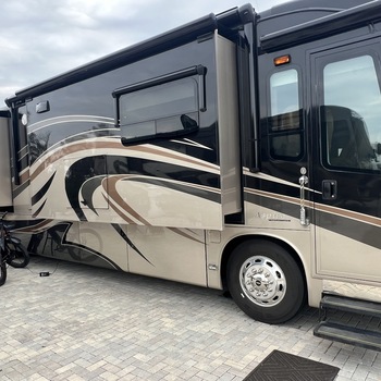 Thumbnail of RV
