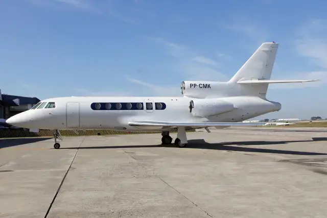 7215/dassault-falcon-50ex-2004-flightmarket-id-7215-17261.webp