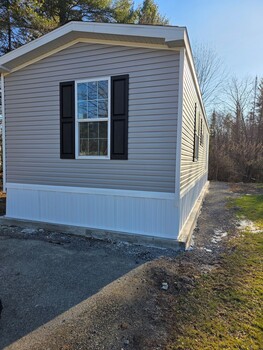 Thumbnail of mobile home