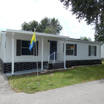 Thumbnail of mobile home