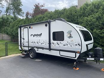 Thumbnail of RV