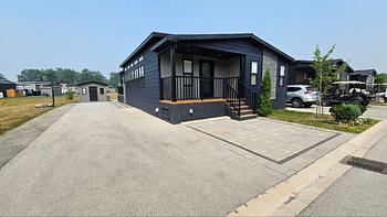 Thumbnail of mobile home