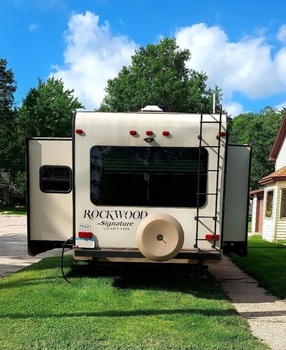 Thumbnail of RV