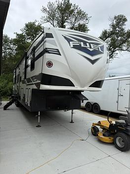 Thumbnail of RV