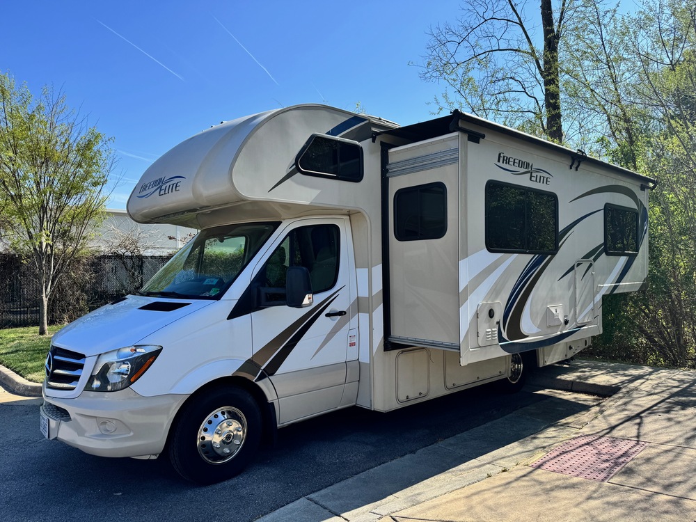 Photo of Rv