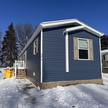 Thumbnail of mobile home
