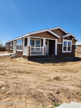 Thumbnail of mobile home