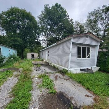 Thumbnail of mobile home