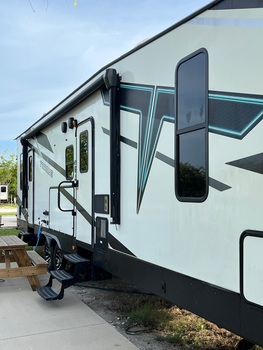 Thumbnail of RV