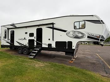 Thumbnail of RV