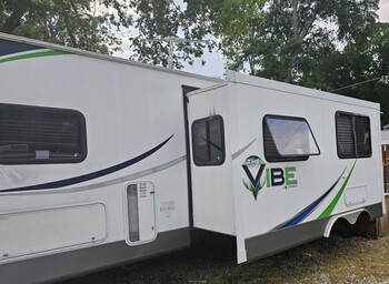 Thumbnail of RV