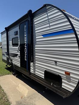 Thumbnail of RV