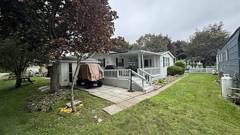 Thumbnail of mobile home