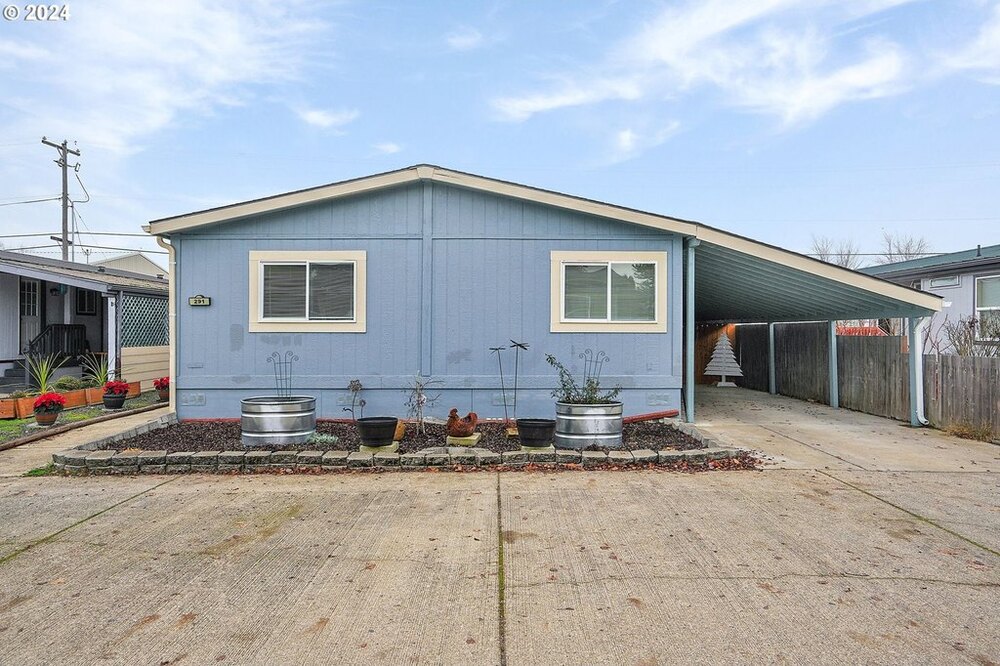 Photo of Mobile Home