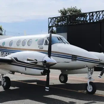 7082/beechcraft-king-air-c90a-1997-flightmarket-id-7082-27380.webp