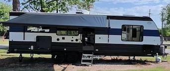 Thumbnail of RV