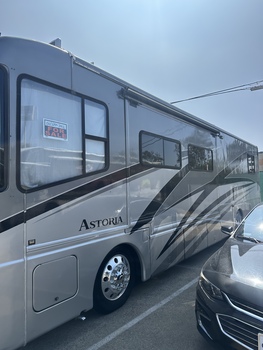 Thumbnail of RV