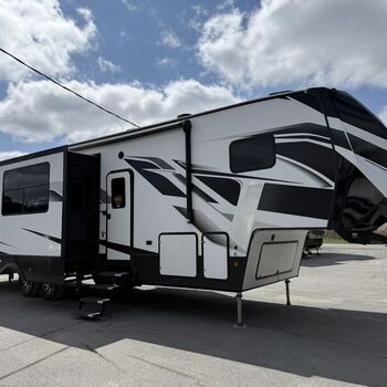 Thumbnail of RV