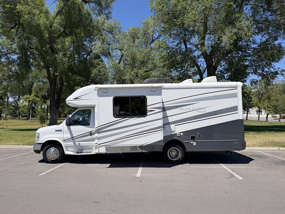 Photo of Rv