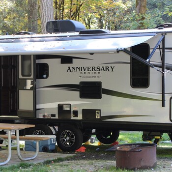 Thumbnail of RV