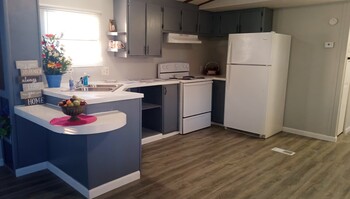 Photo of For Sale: 3-bedroom, 2-bathroom |  Marshall 28