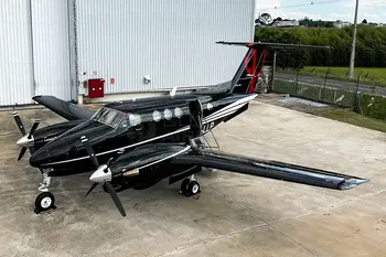 7073/beechcraft-king-air-f90-1979-flightmarket-id-7073-38080.webp