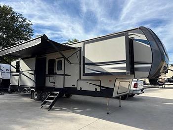 Thumbnail of RV