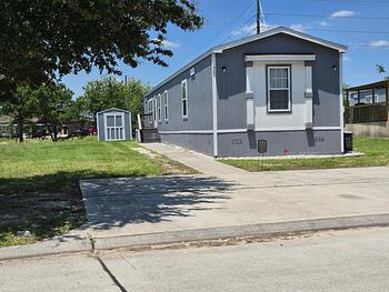 Thumbnail of mobile home