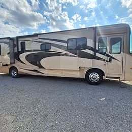 Thumbnail of RV