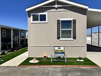 Thumbnail of mobile home