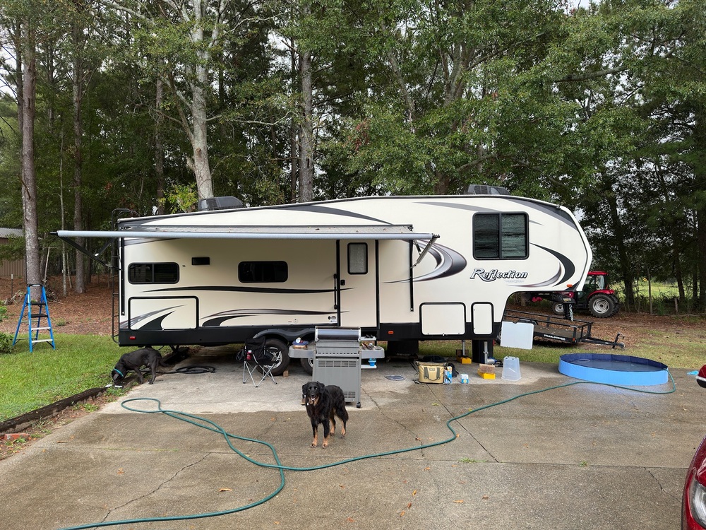 Photo of Rv